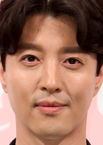 이동건