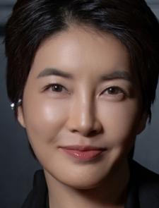 진서연