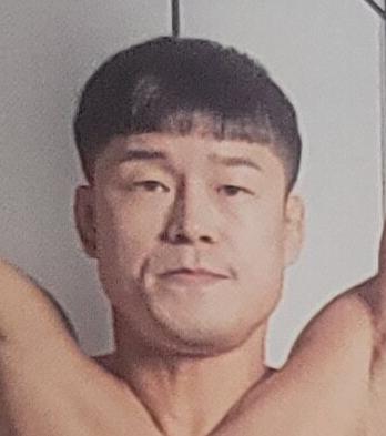 김명섭