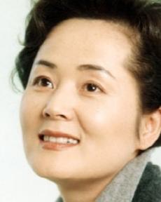 김영애