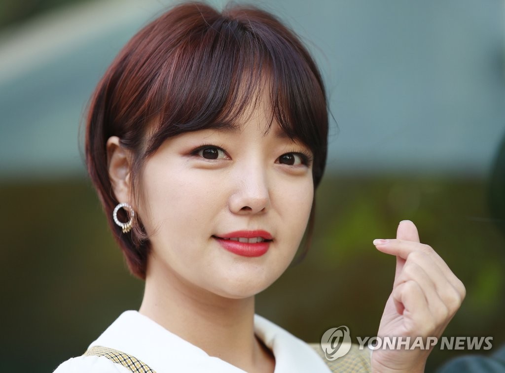 문지인