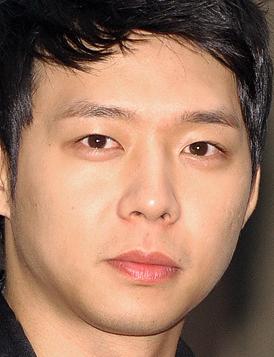 박유천
