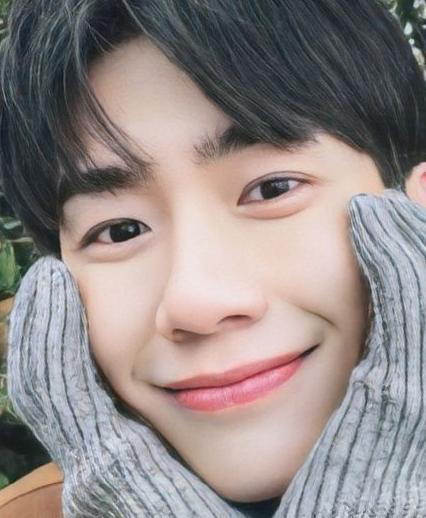 손우현