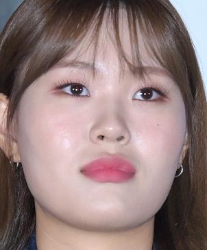엄지윤