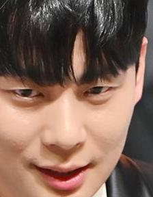 박진우