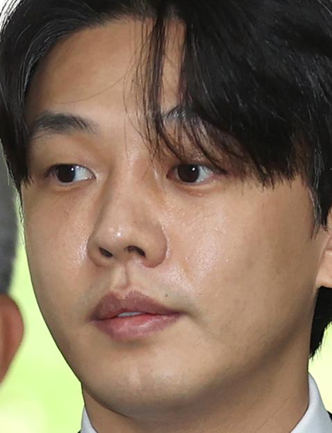 유아인