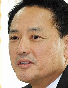유인촌