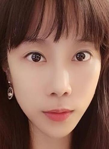 조민아