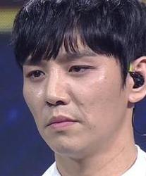 최성욱
