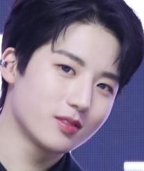 이건우