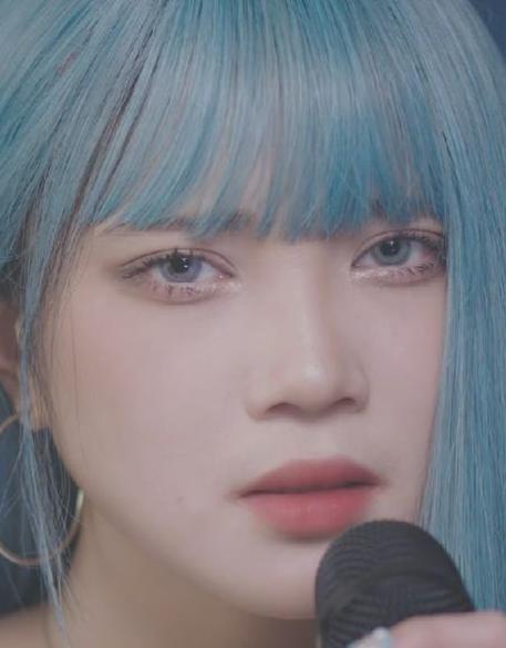 블루.D