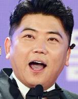 최군