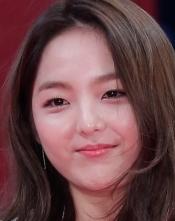 서신애