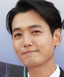 정경호