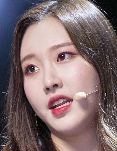 나윤