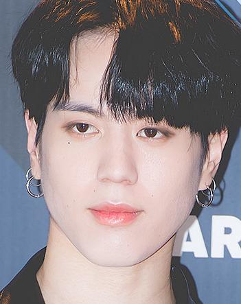유겸