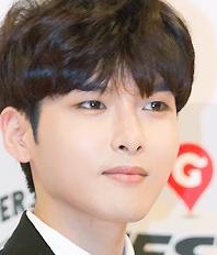려욱