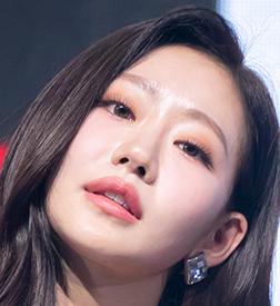 쥴리