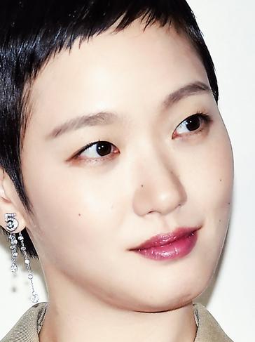 김고은