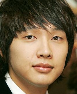 지현우